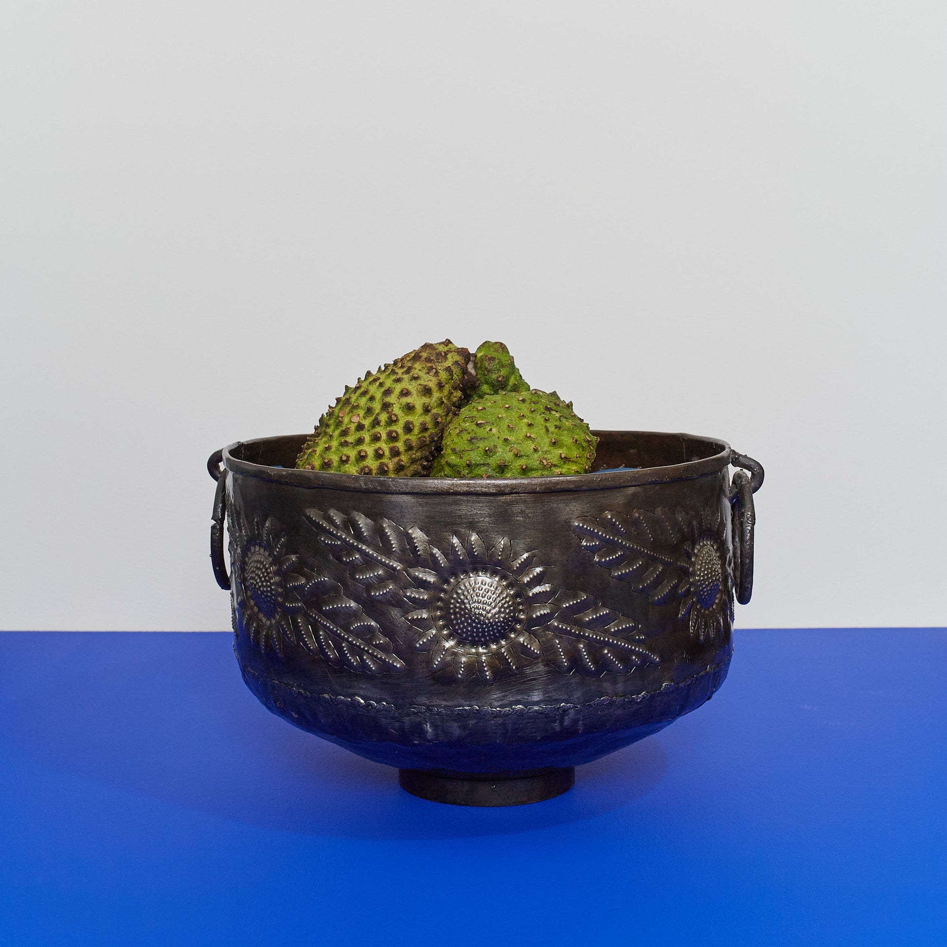 Cauldron Planter Common Things